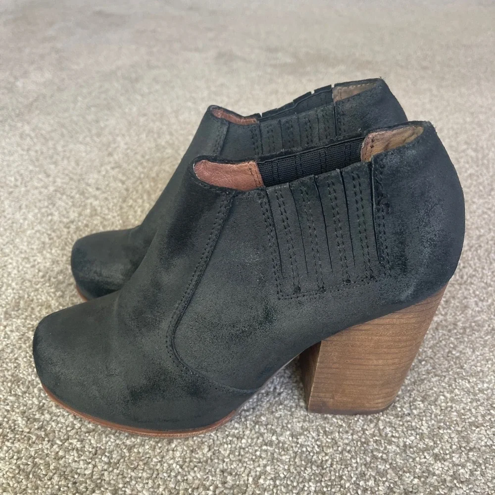 Jeffrey Campbell Yorktown Booties 10M Black Leather With Stacked Block Heel